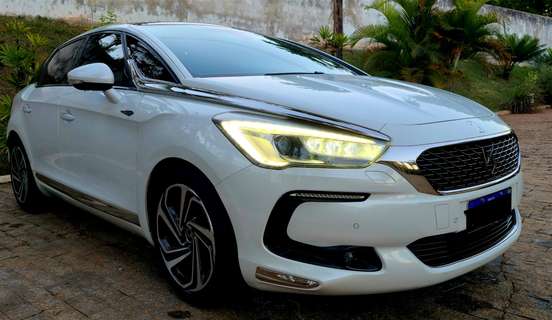 CITROËN-DS5-2015