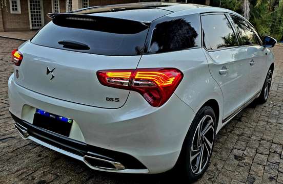 CITROËN-DS5-2015