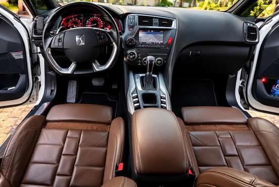 CITROËN-DS5-1.6 THP GASOLINA SO CHIC BVA CITROËN-DS5-2015