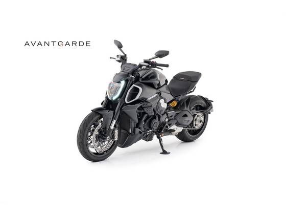 DUCATI DIAVEL V4 