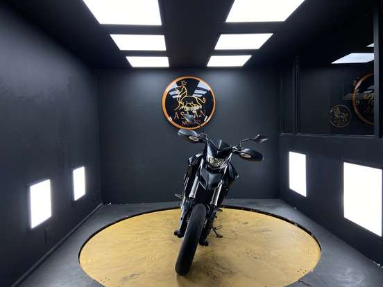 DUCATI-HYPERMOTARD 821-2014