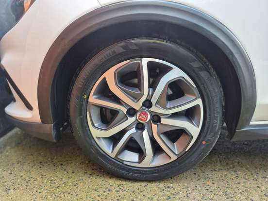 FIAT-ARGO-1.8 E.TORQ FLEX HGT AT6 FIAT-ARGO-2017