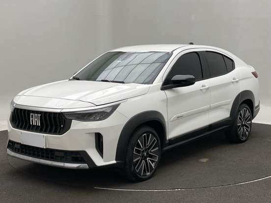 FIAT-FASTBACK-2025