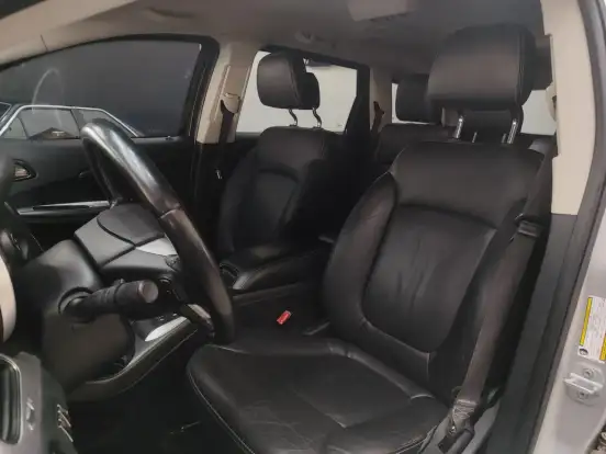 FIAT-FREEMONT-2.4 PRECISION 16V GASOLINA 4P AUTOMÁTICO FIAT-FREEMONT-2013