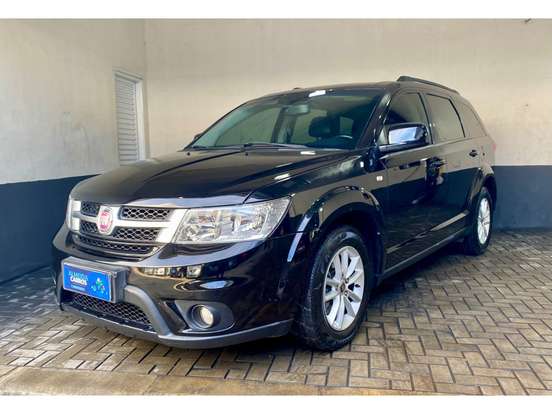 FIAT-FREEMONT-2014