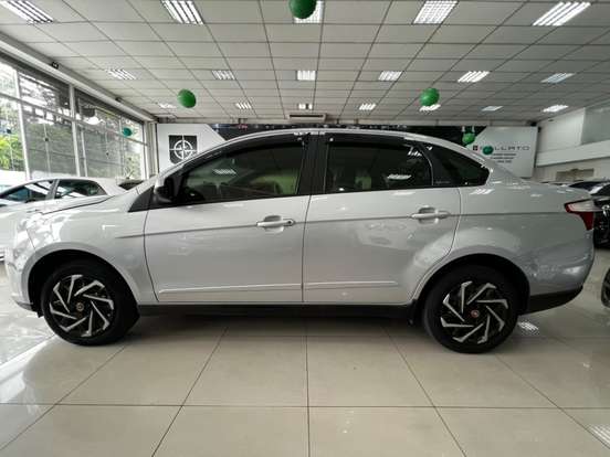 FIAT-GRAND SIENA-1.4 MPI ATTRACTIVE 8V FLEX 4P MANUAL FIAT-GRAND SIENA-2014