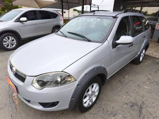 FIAT PALIO 1.6 MPI ESSENCE 16V FLEX 4P AUTOMATIZADO