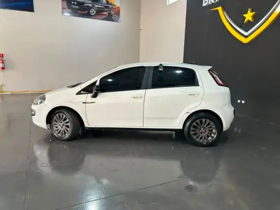 FIAT-PUNTO-1.4 ATTRACTIVE 8V FLEX 4P MANUAL FIAT-PUNTO-2015