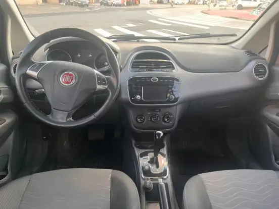 FIAT-PUNTO-2015