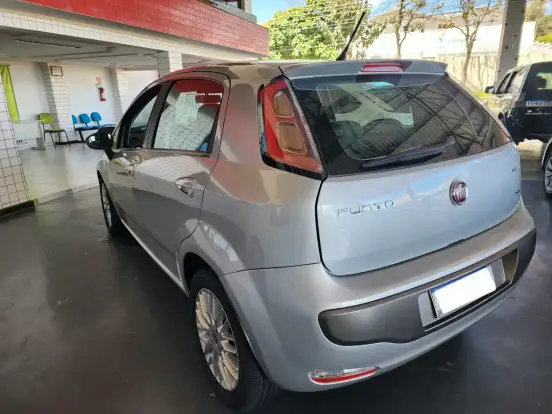 FIAT-PUNTO-1.6 ESSENCE 16V FLEX 4P MANUAL FIAT-PUNTO-2013