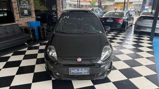 FIAT-PUNTO-2014