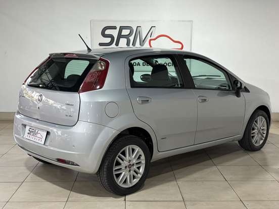 FIAT-PUNTO-1.8 ESSENCE 16V FLEX 4P AUTOMATIZADO FIAT-PUNTO-2012