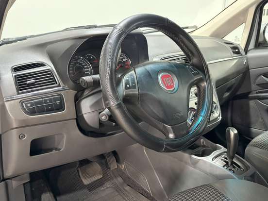FIAT-PUNTO-1.8 ESSENCE 16V FLEX 4P AUTOMATIZADO FIAT-PUNTO-2012