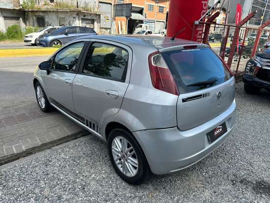FIAT-PUNTO-1.8 ESSENCE 16V FLEX 4P MANUAL FIAT-PUNTO-2012