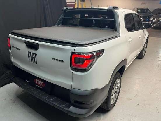 FIAT-STRADA-2024