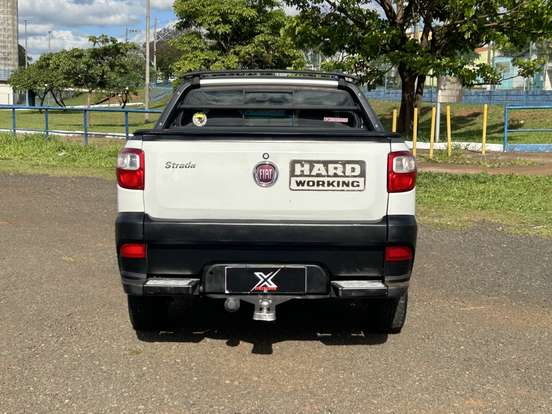 FIAT-STRADA-2016