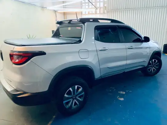 FIAT-TORO-1.8 16V EVO FLEX FREEDOM AT6 FIAT-TORO-2016