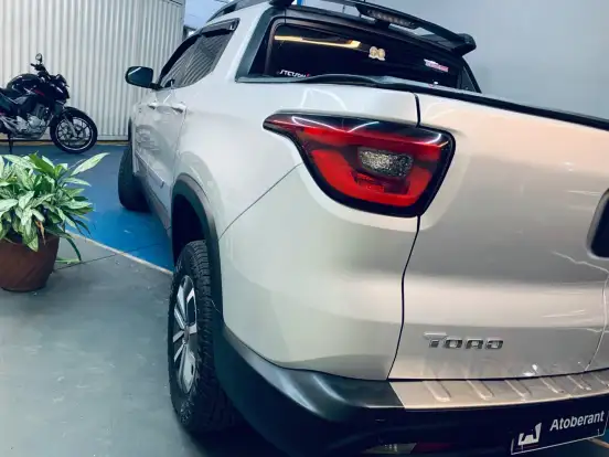FIAT-TORO-2016