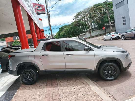 FIAT-TORO-2021