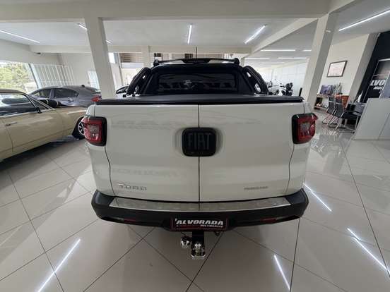 FIAT-TORO-2023