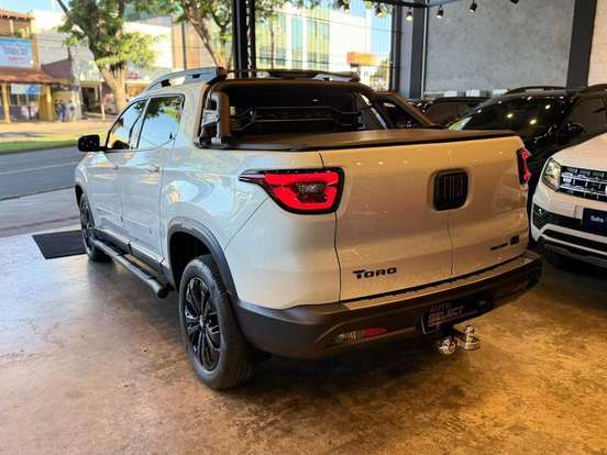 FIAT-TORO-1.3 TURBO 270 FLEX VOLCANO AT6 FIAT-TORO-2024