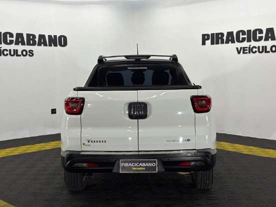FIAT-TORO-2017