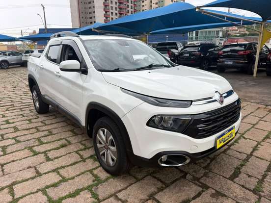 FIAT-TORO-2016