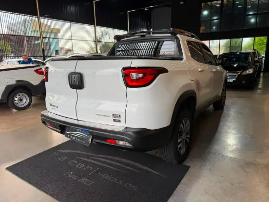 FIAT-TORO-2021