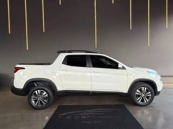 FIAT-TORO-2021