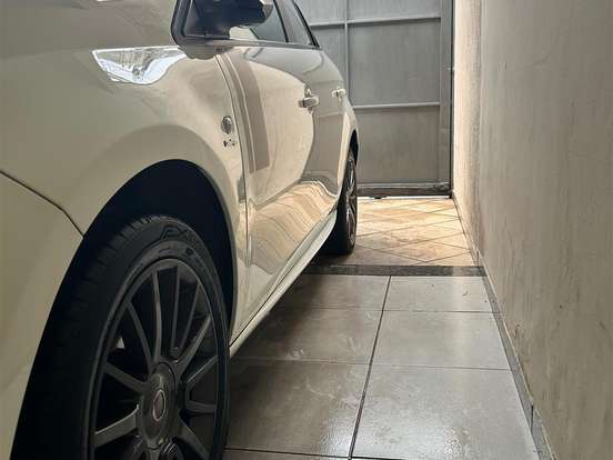 FIAT-BRAVO-1.8 SPORTING 16V FLEX 4P AUTOMATIZADO FIAT-BRAVO-2014