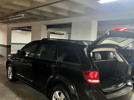 FIAT-FREEMONT-2.4 PRECISION 16V GASOLINA 4P AUTOMÁTICO FIAT-FREEMONT-2011