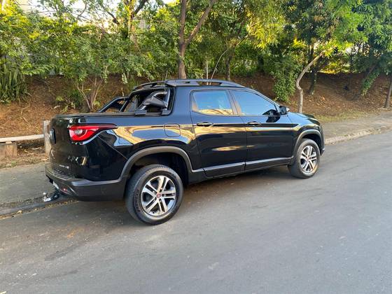 FIAT TORO 2.4 16V MULTIAIR FLEX FREEDOM AT9