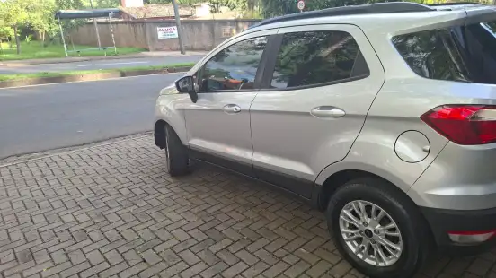 FORD-ECOSPORT-2016