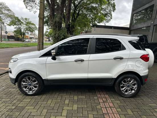 FORD-ECOSPORT-2014