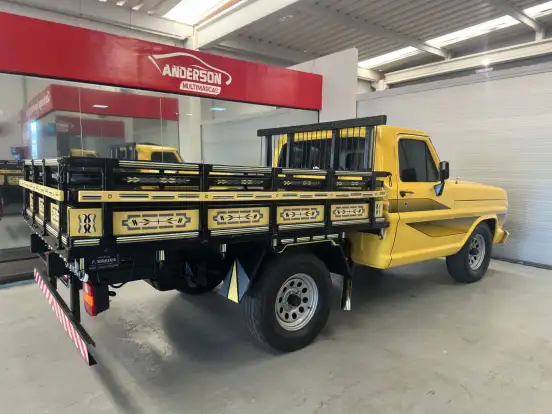 FORD-F-1000-1986