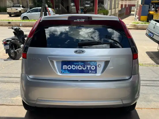 FORD-FIESTA-2013