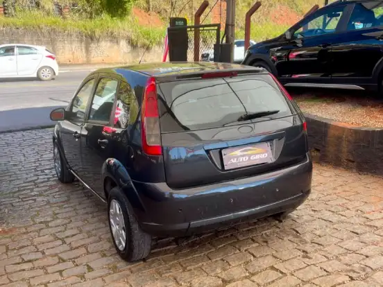 FORD-FIESTA-1.0 ROCAM SE PLUS 8V FLEX 4P MANUAL FORD-FIESTA-2013
