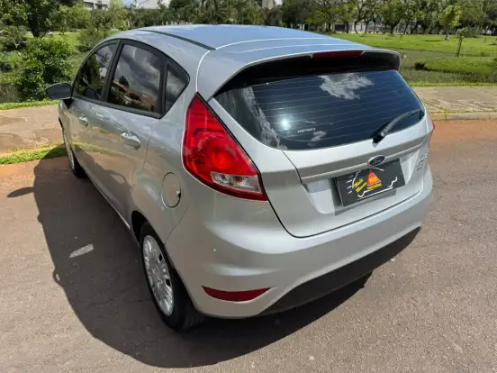 FORD-FIESTA-1.5 SE HATCH 16V FLEX 4P MANUAL FORD-FIESTA-2014