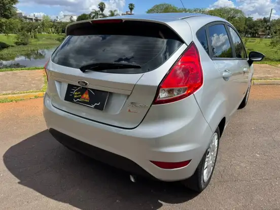 FORD-FIESTA-1.5 SE HATCH 16V FLEX 4P MANUAL FORD-FIESTA-2014