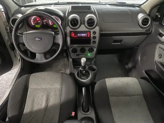 FORD-FIESTA-2013