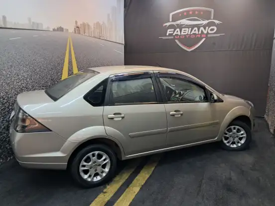 FORD-FIESTA-1.6 ROCAM SEDAN 8V FLEX 4P MANUAL FORD-FIESTA-2013
