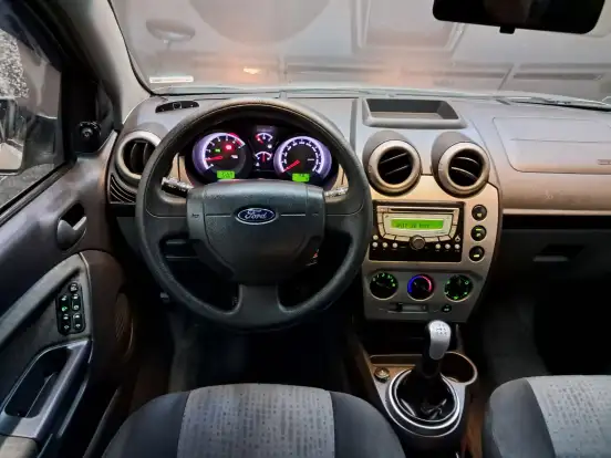 FORD-FIESTA-2013