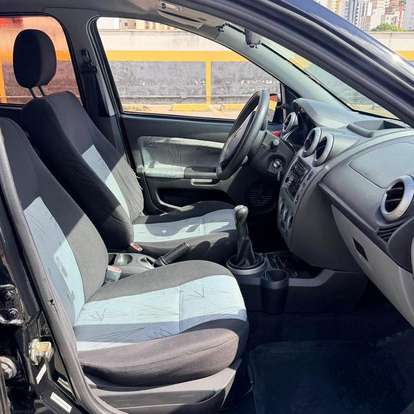 FORD-FIESTA-2009
