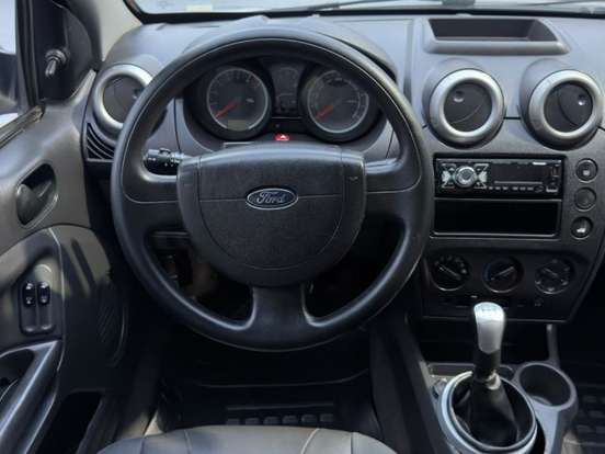 FORD-FIESTA-1.0 ROCAM S SEDAN 8V FLEX 4P MANUAL FORD-FIESTA-2013