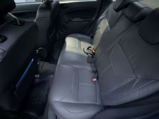 FORD-FIESTA-1.0 ROCAM S SEDAN 8V FLEX 4P MANUAL FORD-FIESTA-2013