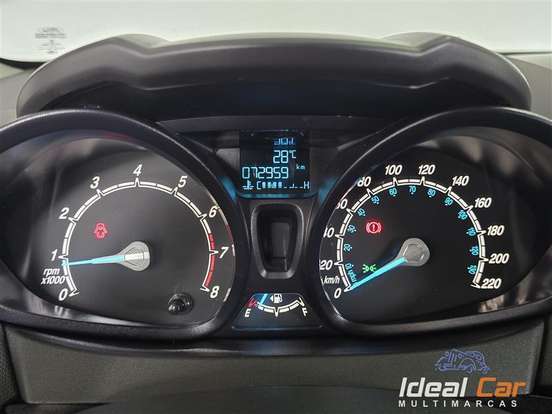 FORD-FIESTA-2015