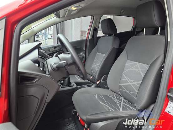 FORD-FIESTA-2015