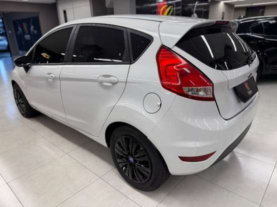 FORD-FIESTA-2013