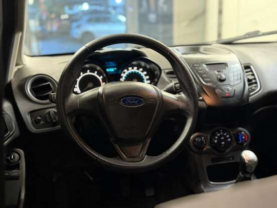 FORD-FIESTA-2013