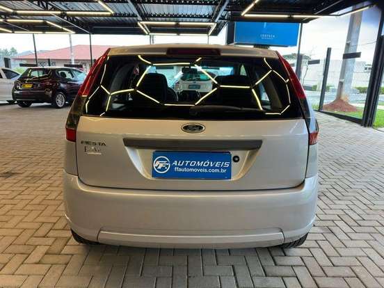 FORD-FIESTA-2013